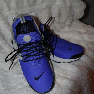 Nike Blue and Black Athletic Shoes